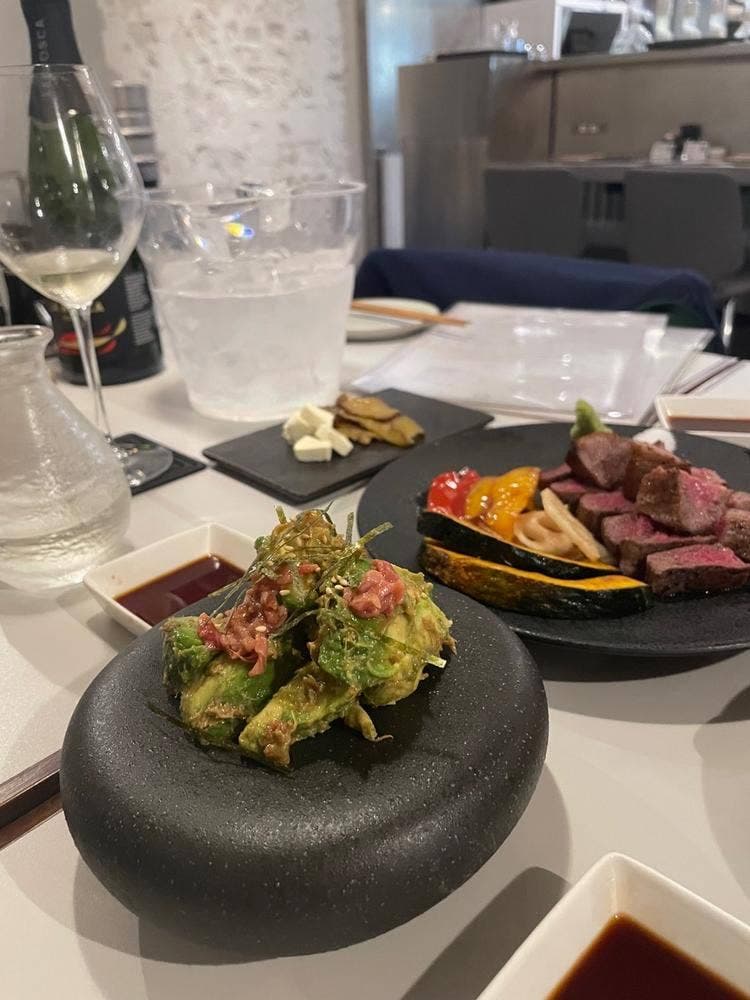 幻の和牛と豊洲目利き鮮魚 モルゲン 池袋西口店