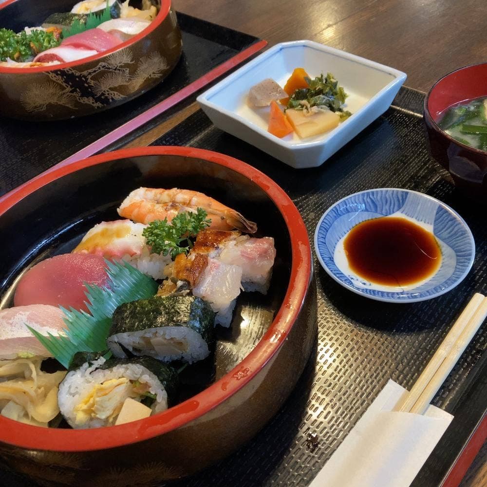 鮨処 みらく