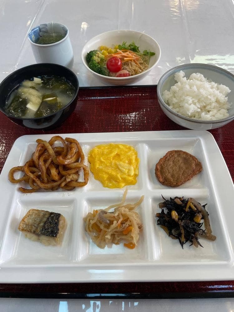 ホテルクラウンヒルズ松山 8F 朝食会場