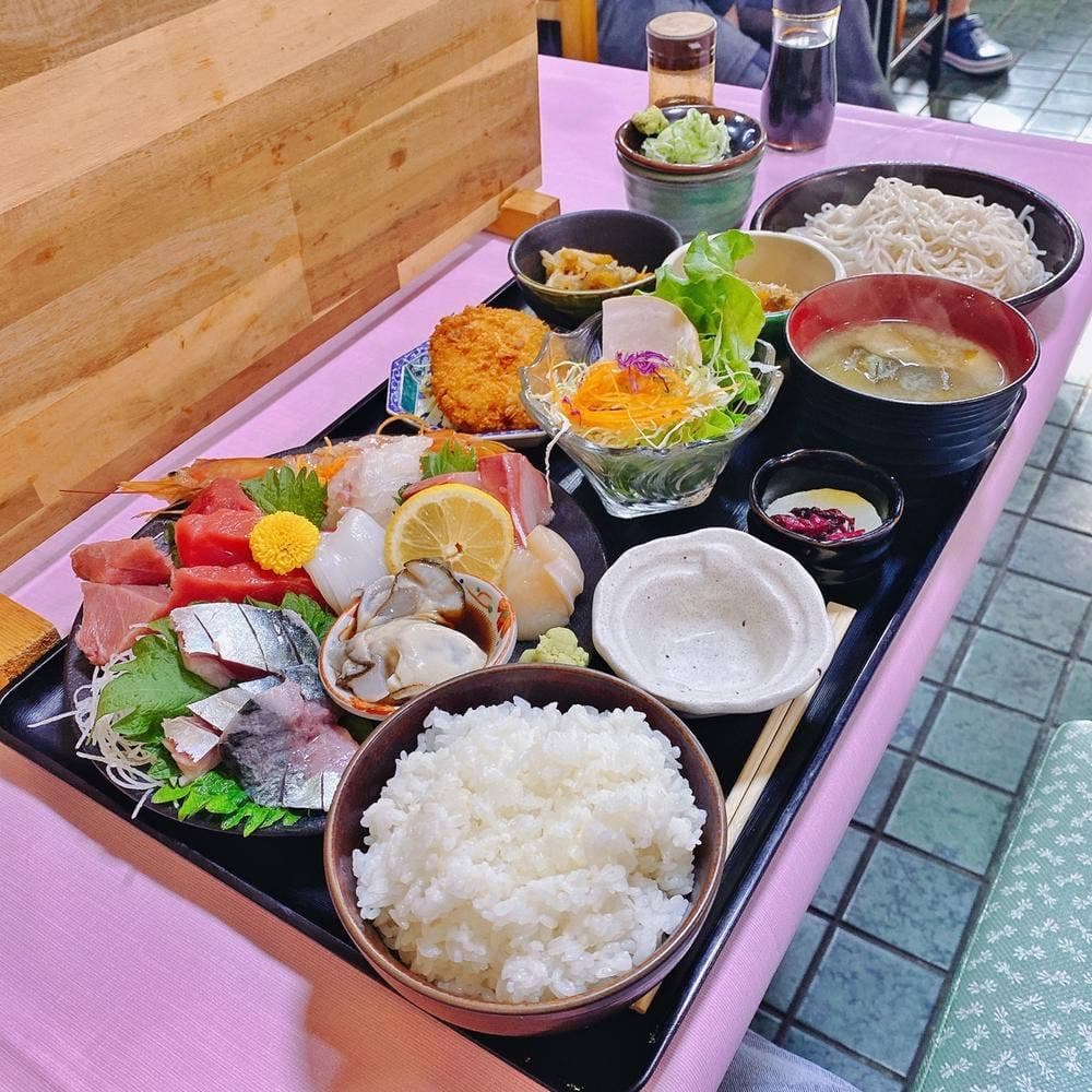 つるや&じゅんちゃん食堂