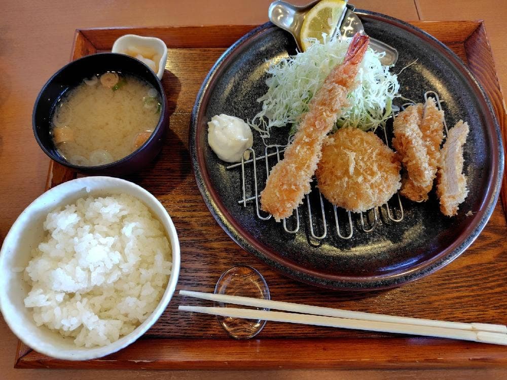 ちいさなとんかつやさん 106M
