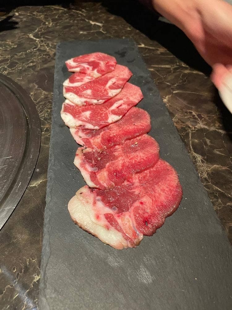 牛蔵新館 焼肉 新 ~宮崎牛と季節の浜焼き~