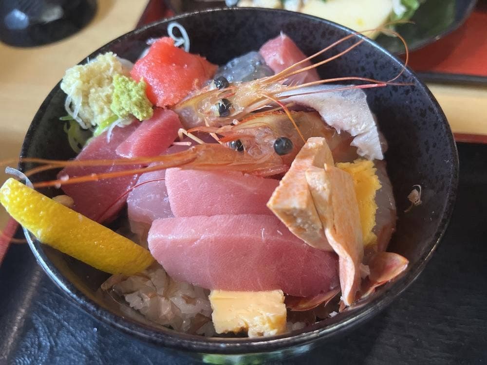 三河屋食堂