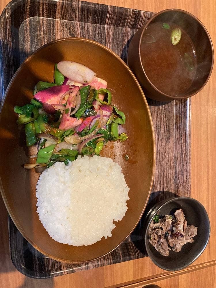 肉バル食堂 トリガービーフ