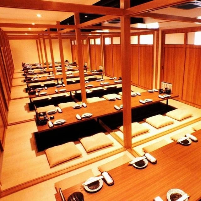 完全個室 海鮮と産地鶏の炭火網焼き うお鶏 富士駅前店 - サブ画像1