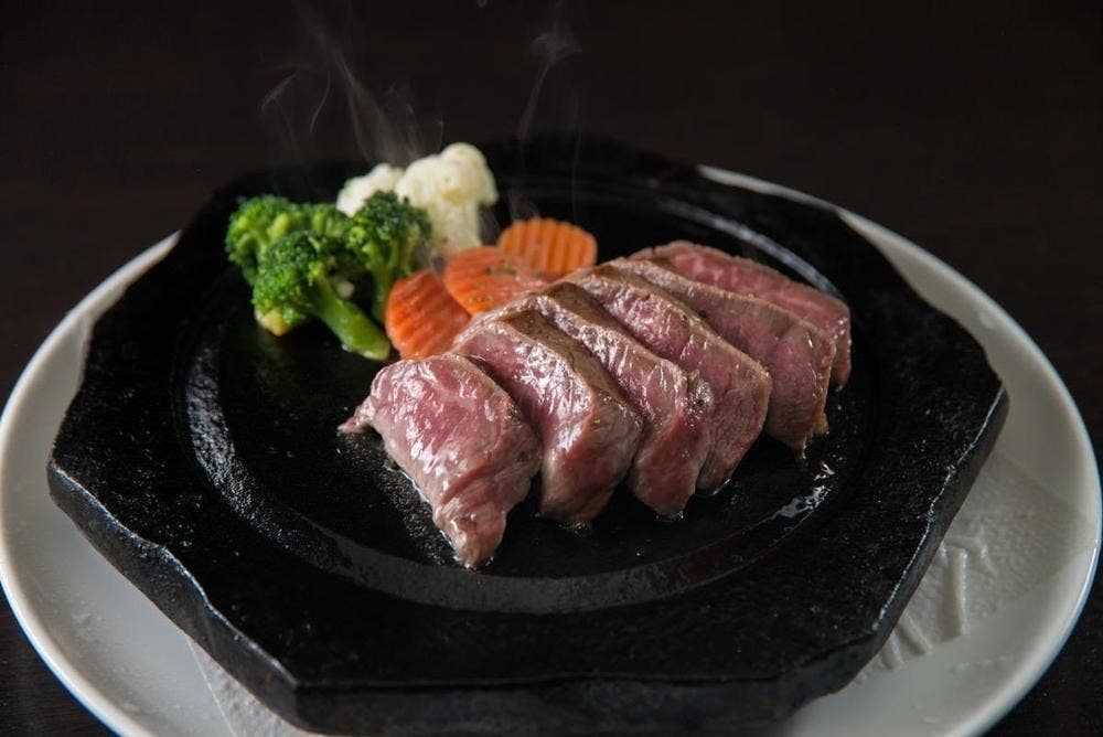 焼肉&ステーキ 美ら 恩納冨着店