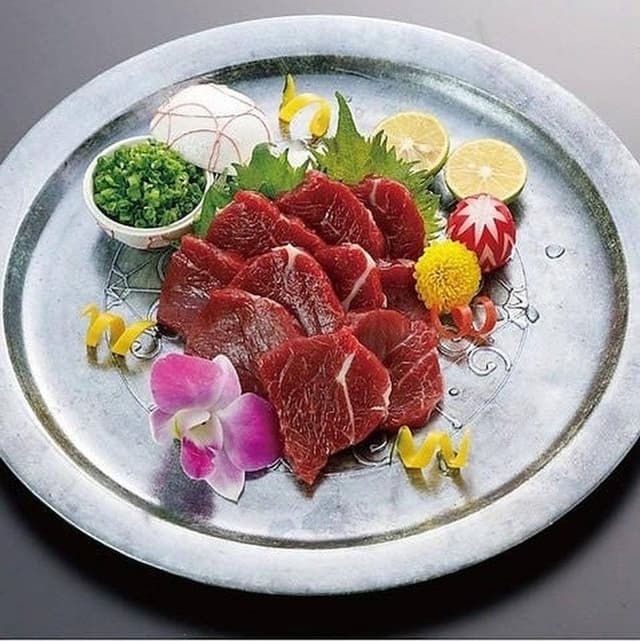 手打ち焼鳥と熊本馬刺し 個室熊本郷土料理 熊本家 熊本下通店 - サブ画像1