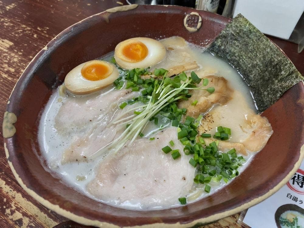 鶏白湯らーめん鶏寅