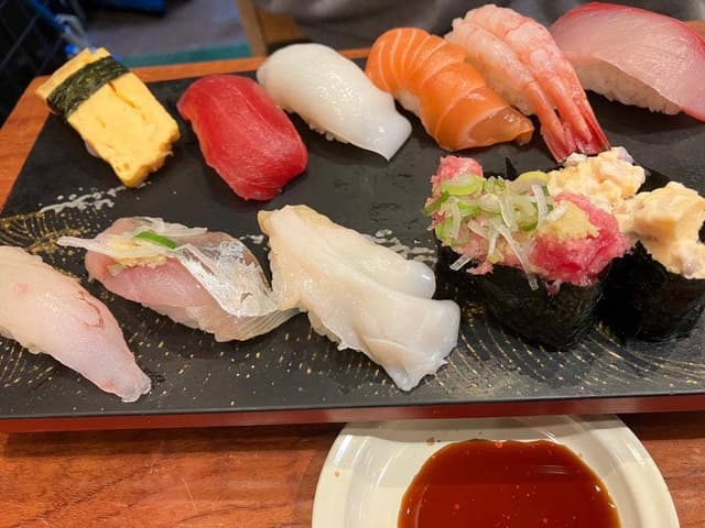 もりもり寿し 近江町店 - サブ画像1