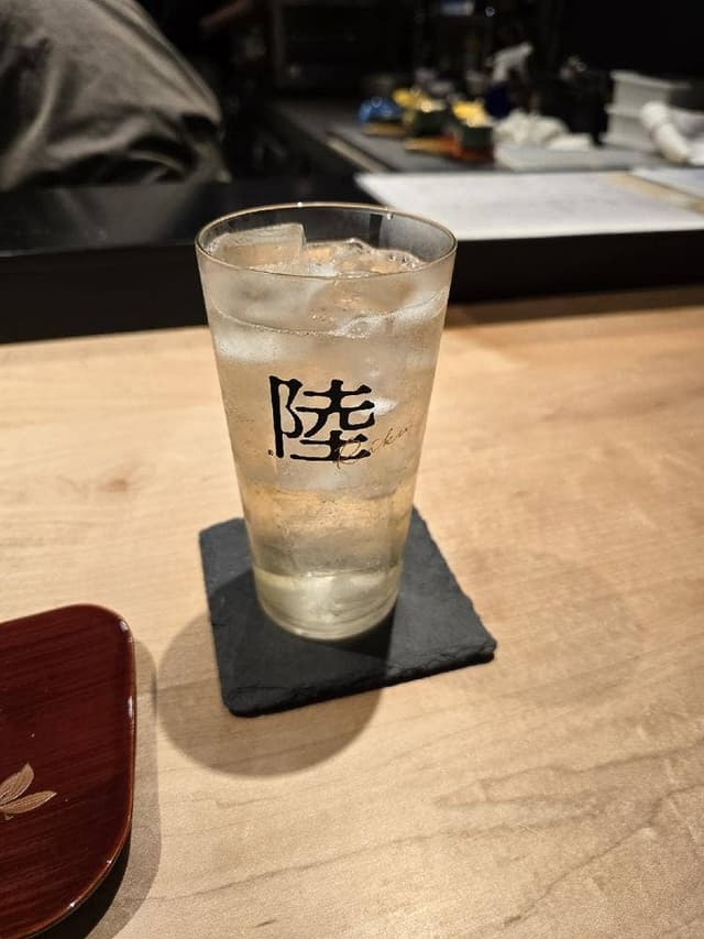 最魚の晩餐～寿司と牡蠣と日本酒の裏切り～ - サブ画像2