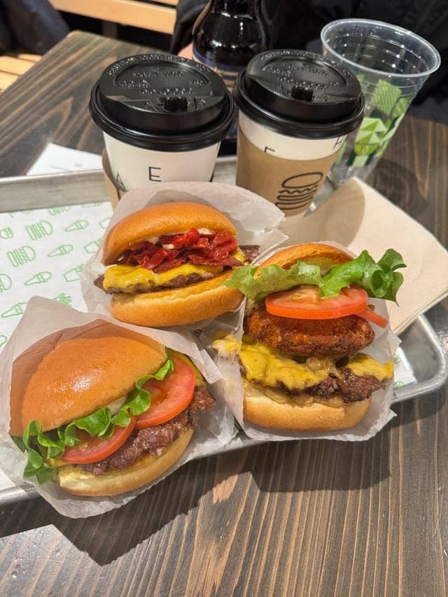 シェイクシャック 御殿場プレミアム・アウトレット店 - サブ画像1