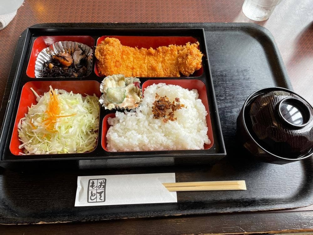 ふじ尾亭