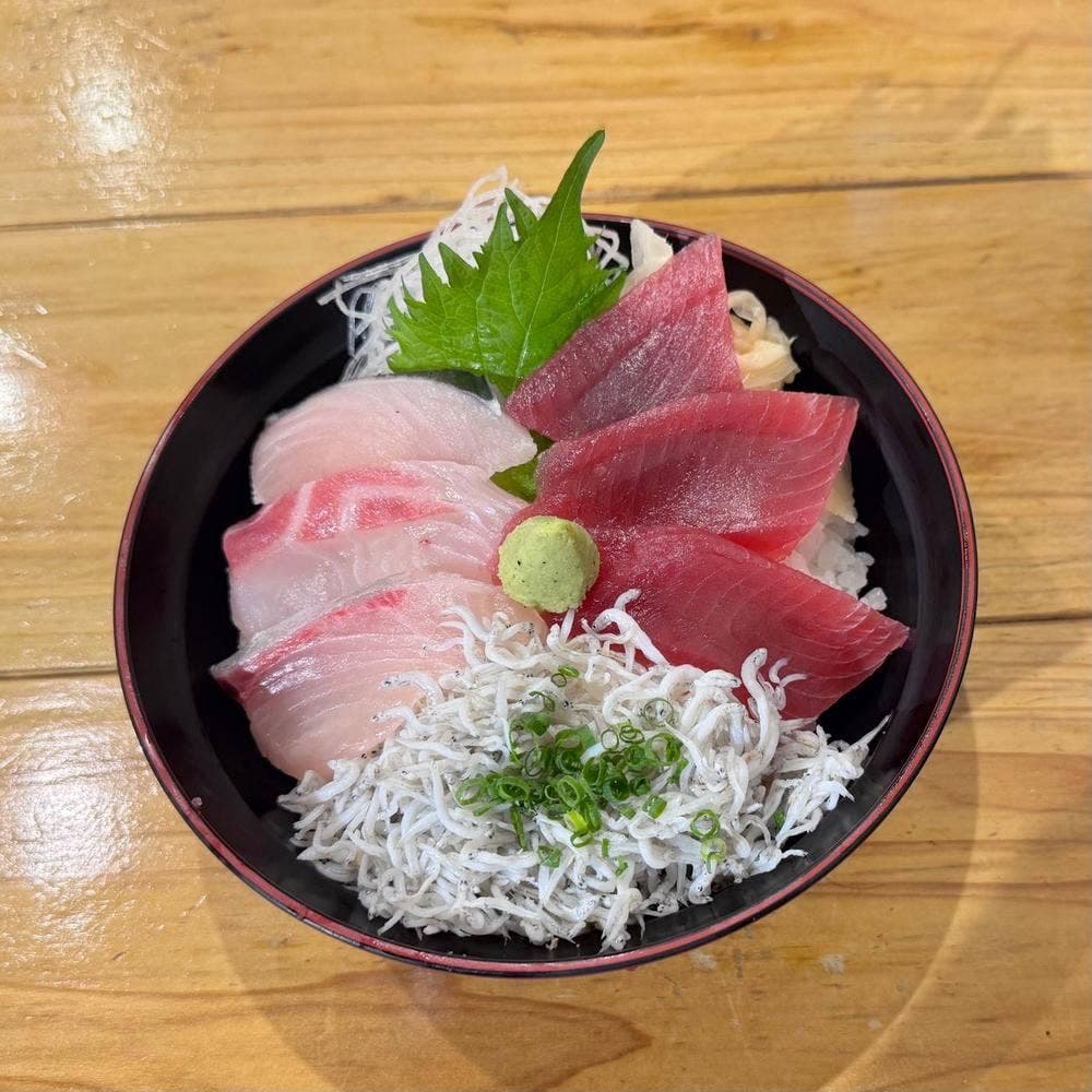 海鮮丼専門店 伊助
