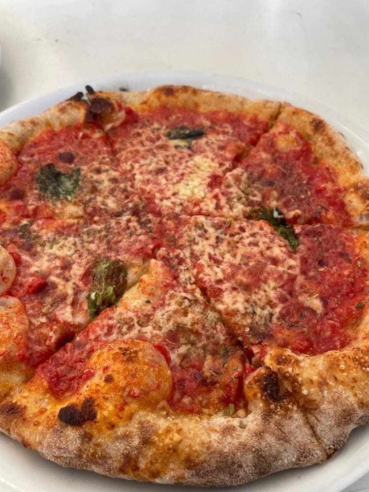 Cliff Terras Pizza&Bar
