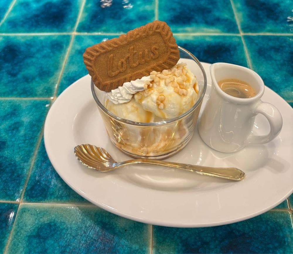 MARINE CAFE