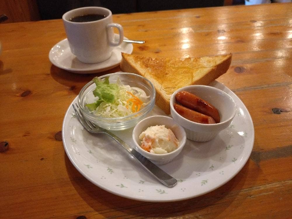 カフェベーカリー MINANO