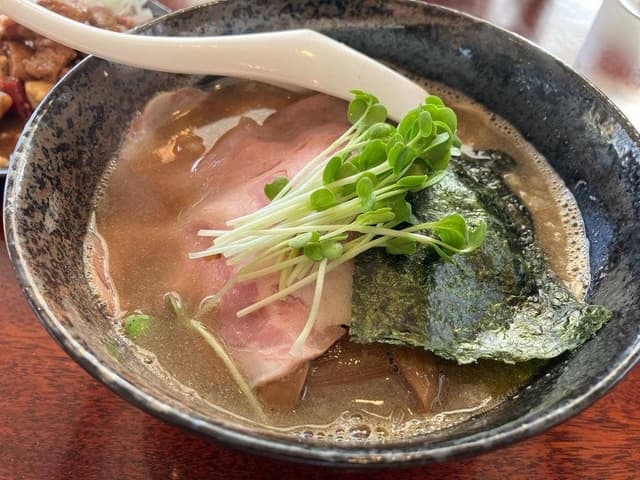 もつ煮と煮干しそば 真也食堂 - サブ画像1