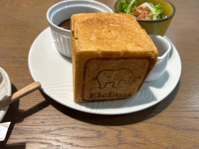 Elefans’ Cafe&BAL - サブ画像3
