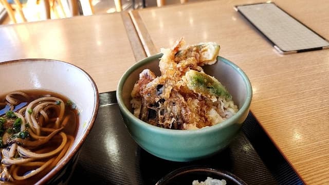 岩城ウミヨコ食堂 - サブ画像2