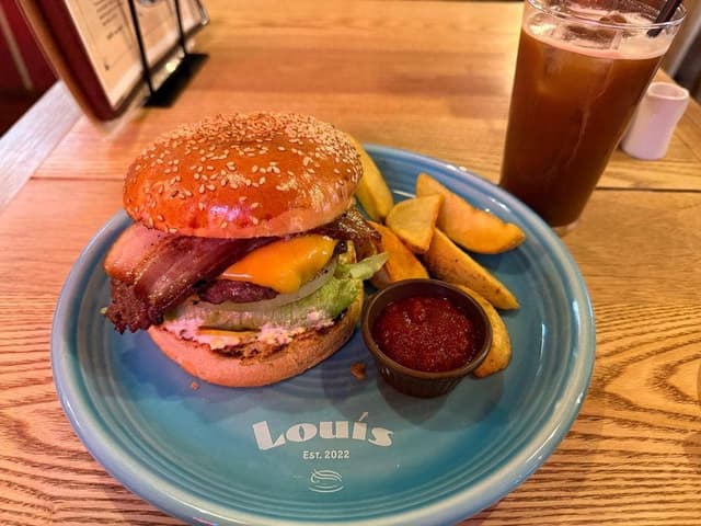 Louis Hamburger Restaurant - サブ画像3