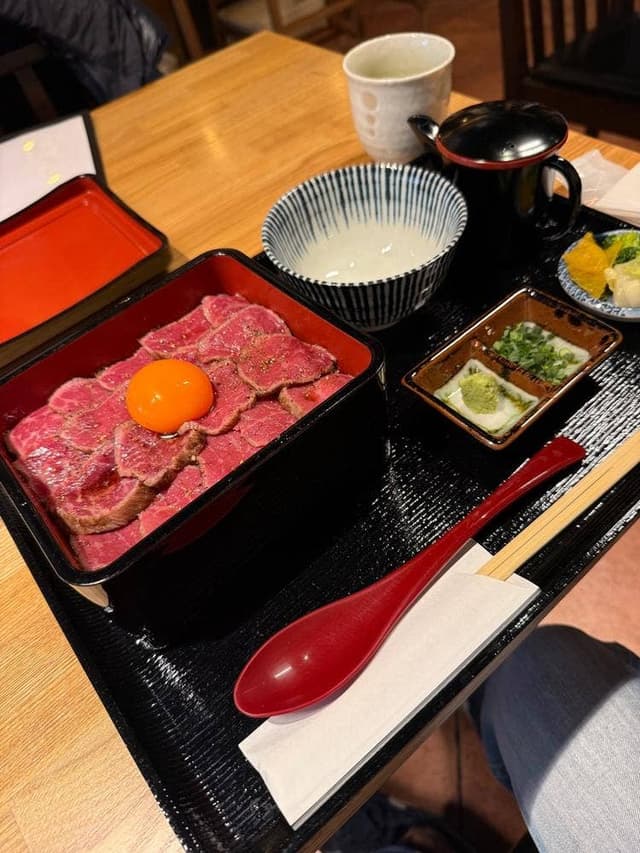 ステーキ重専門店 あさやけの牛 - サブ画像2
