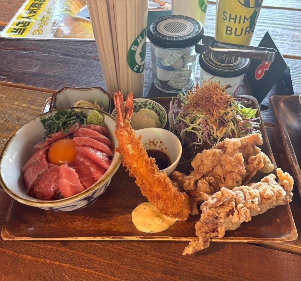 玉ねぎ倉庫跡地 志知カフェ