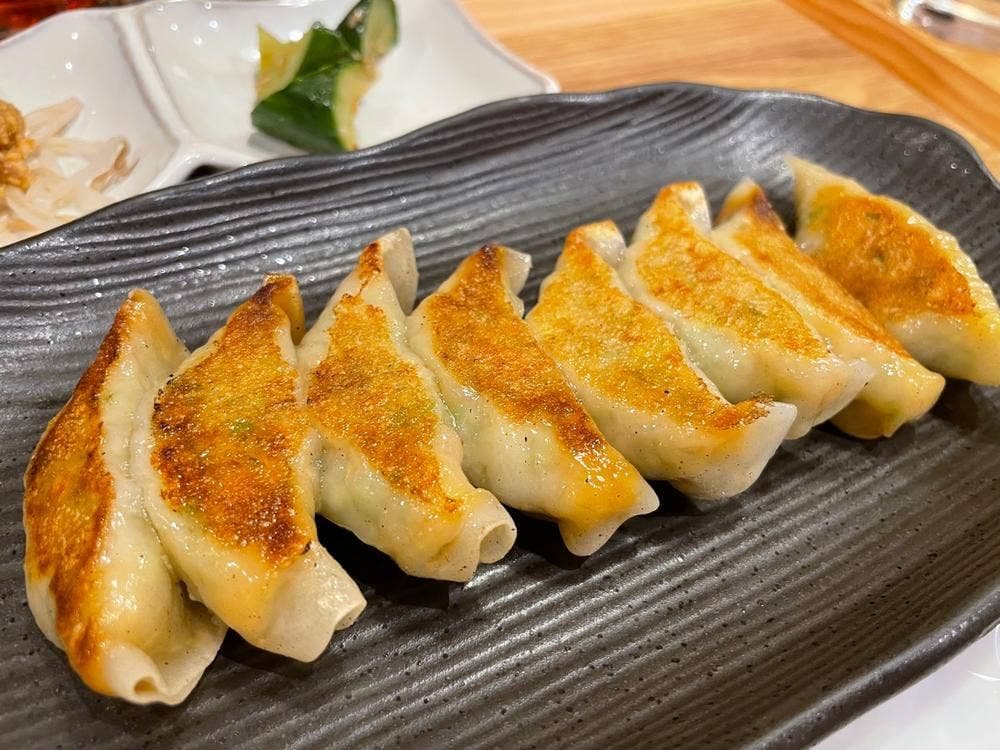 餃子歩兵 新宿小田急エース店