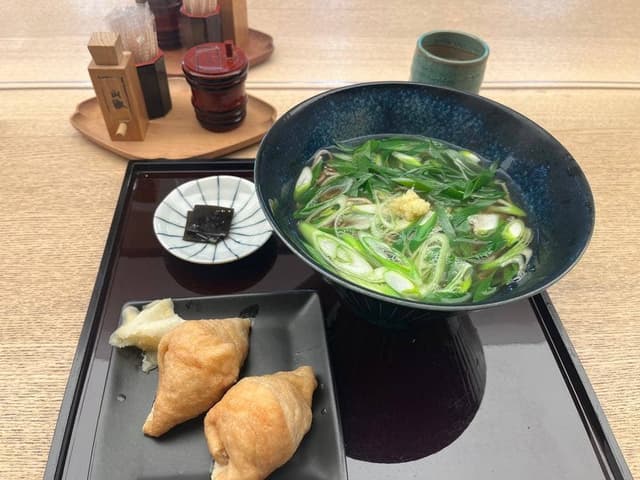 京出汁おいなり 釣狐 大阪国際空港店 - サブ画像2