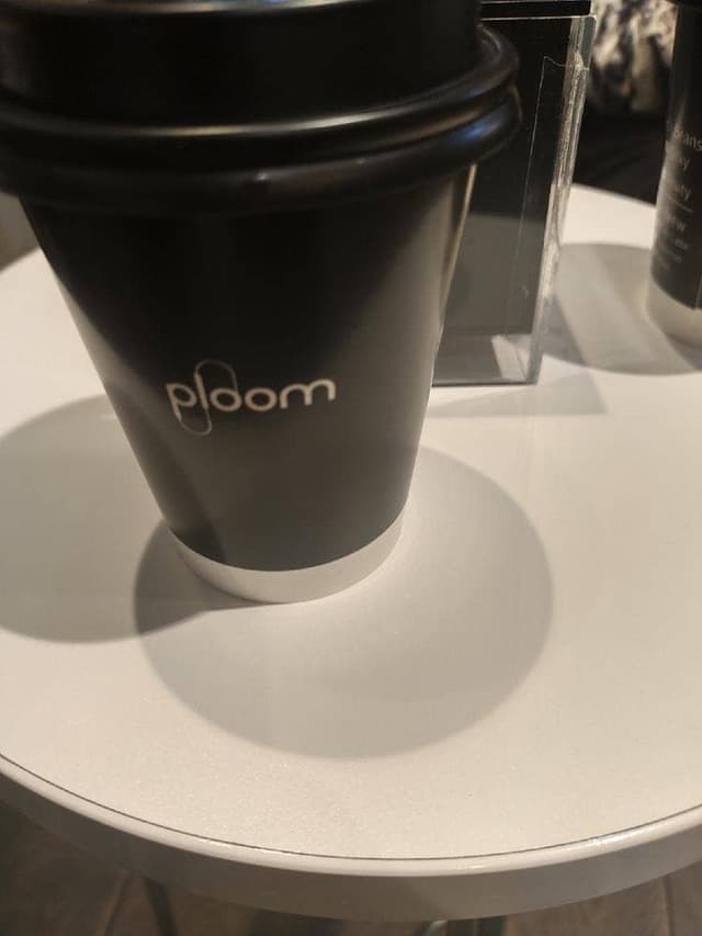 Ploom Shop 東京駅店 併設カフェ - サブ画像1