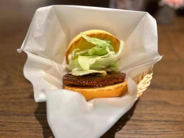 フレッシュネスバーガー KITTE大阪店 - サブ画像1
