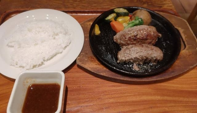 いしがまやハンバーグ 横浜ポルタ店 - サブ画像2