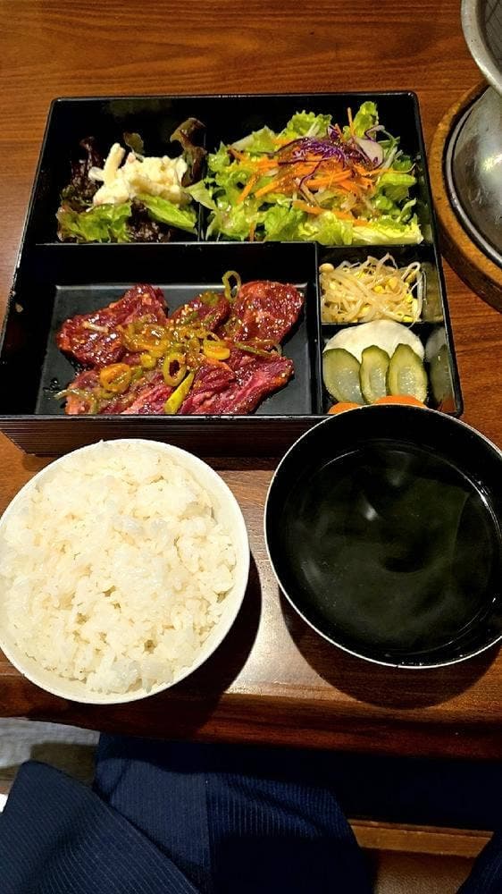 和牛炭火焼肉 よつば亭 - サブ画像1