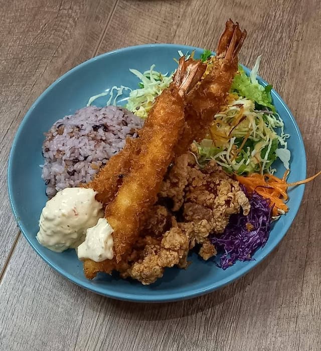 SHIMA UMA BURGER & CAFE イオンモール大高店 - サブ画像3