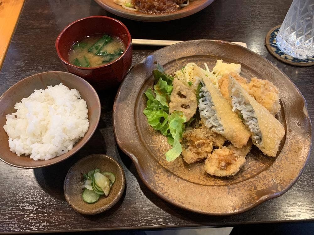 カフェとお酒のお店 創