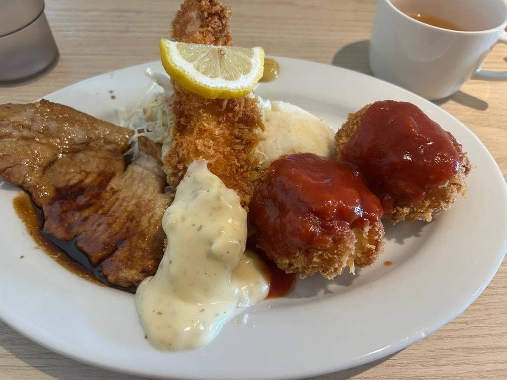 洋食 トミー 三国ヶ丘店