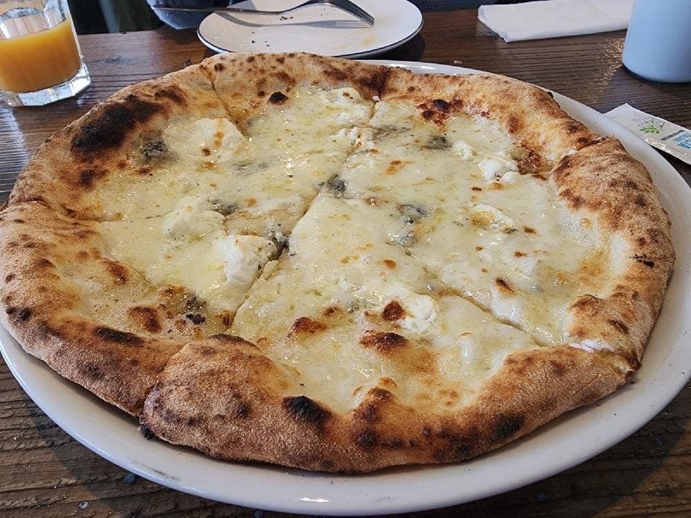 Pizza e svago di Pluis