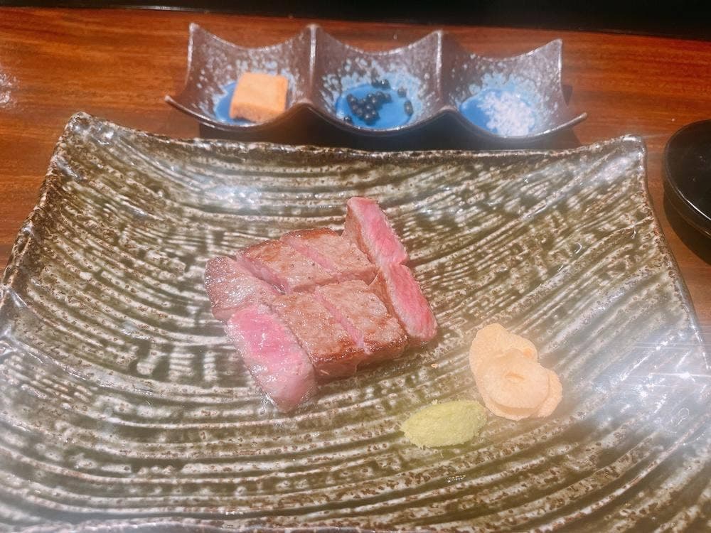 鉄板焼き 牛鳴