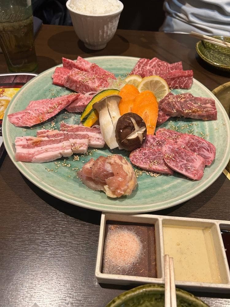 焼肉ダイニング 秀作