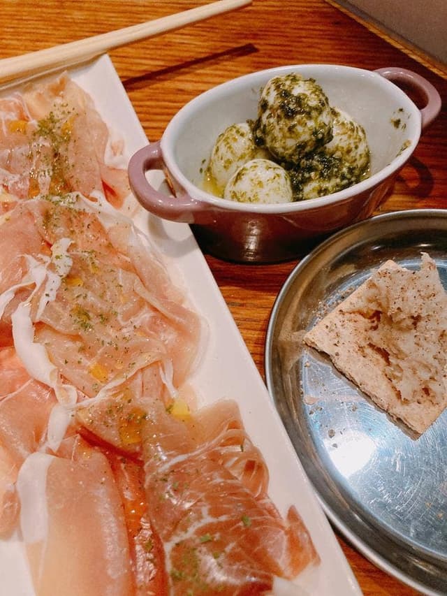 新宿ワイン酒場 - サブ画像2