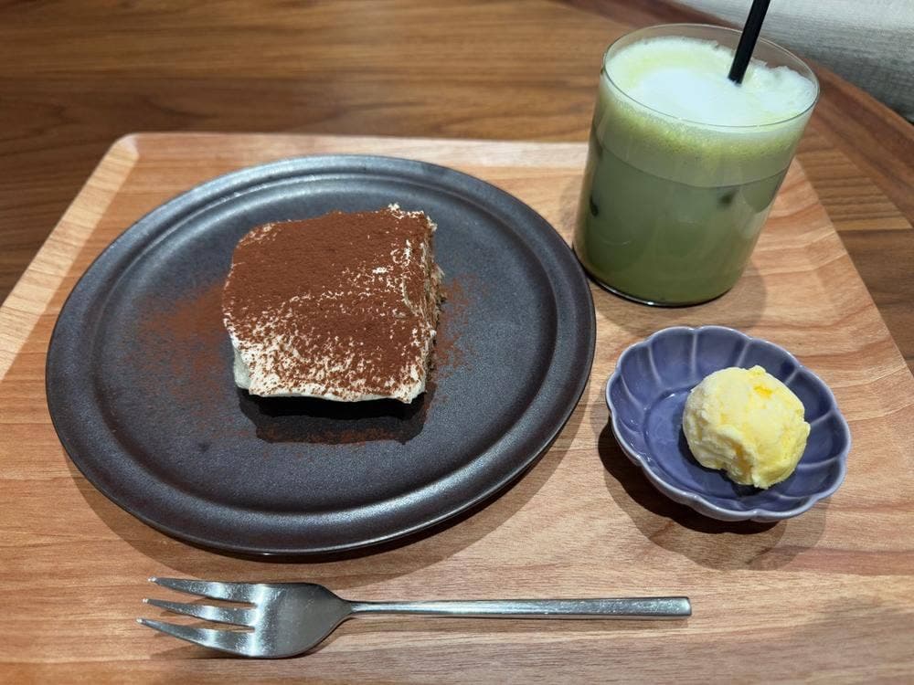 GINZA CAFE dining and bar