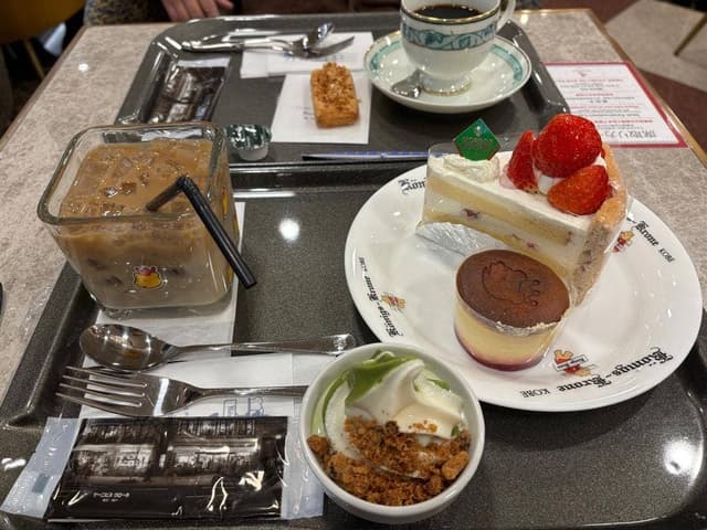 ケーニヒス クローネ カフェテリア ヒルトンプラザイースト店 - サブ画像2