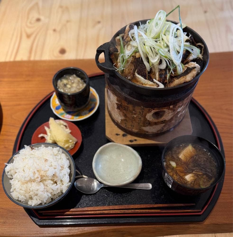 お台所 と金