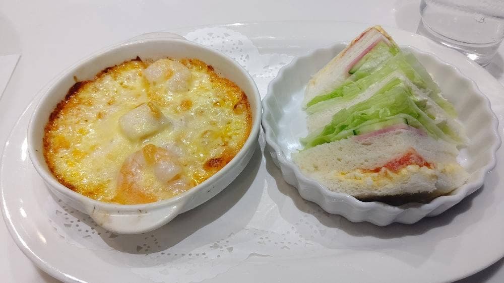 ウプシロン