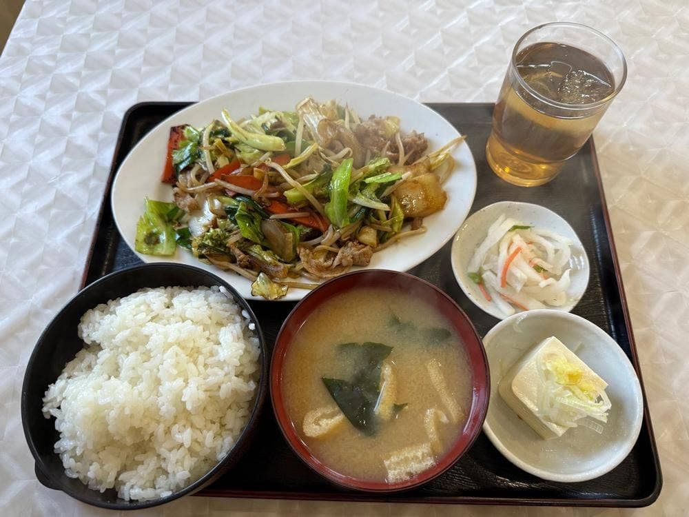 栄家食堂