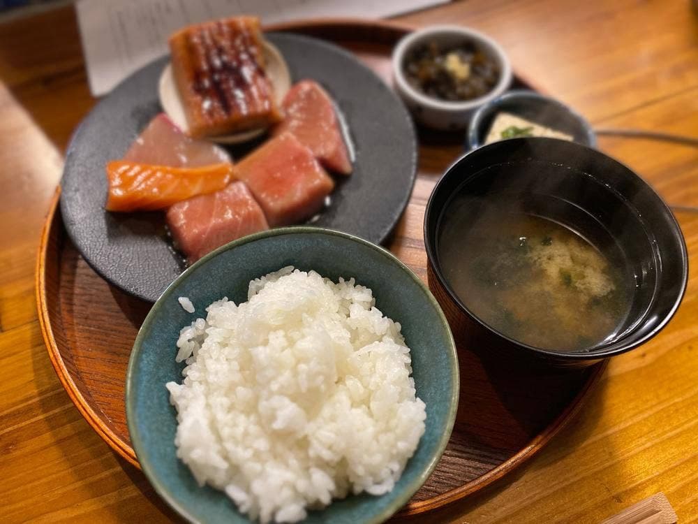 炉端ノうおたろう