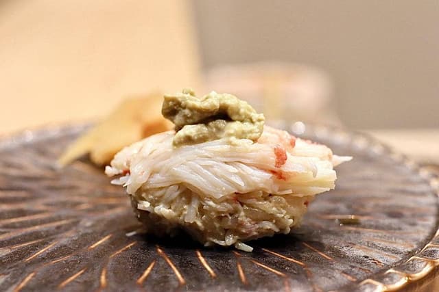 立ち食い鮨極 東桜店 - サブ画像1