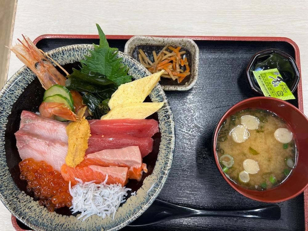 山神山人 仙台場外市場 杜の市場