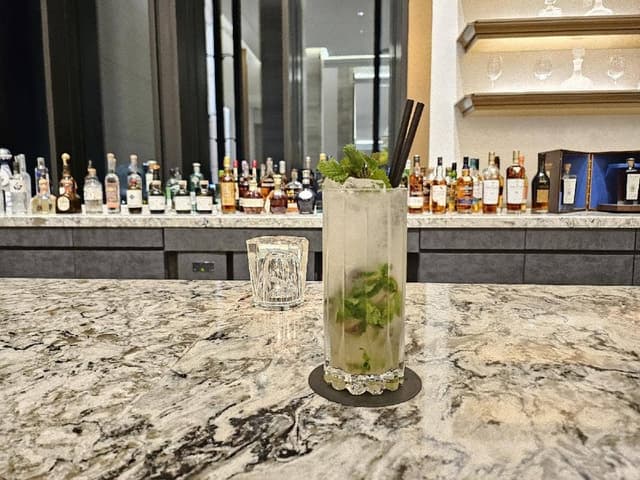 BAR サンクチュアリコート高山 - サブ画像1