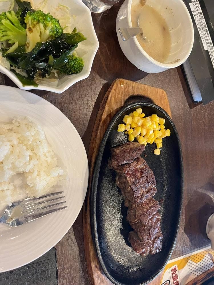 ハンバーグステーキハウス 88Jr. 浦添バークレーズコート店
