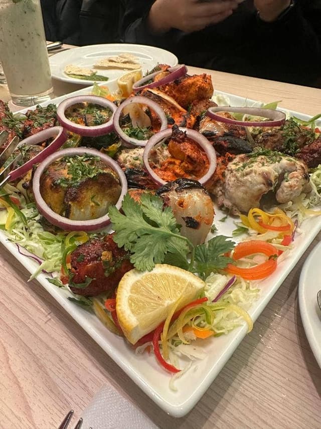 BOMBAY SIZZLERS - サブ画像2